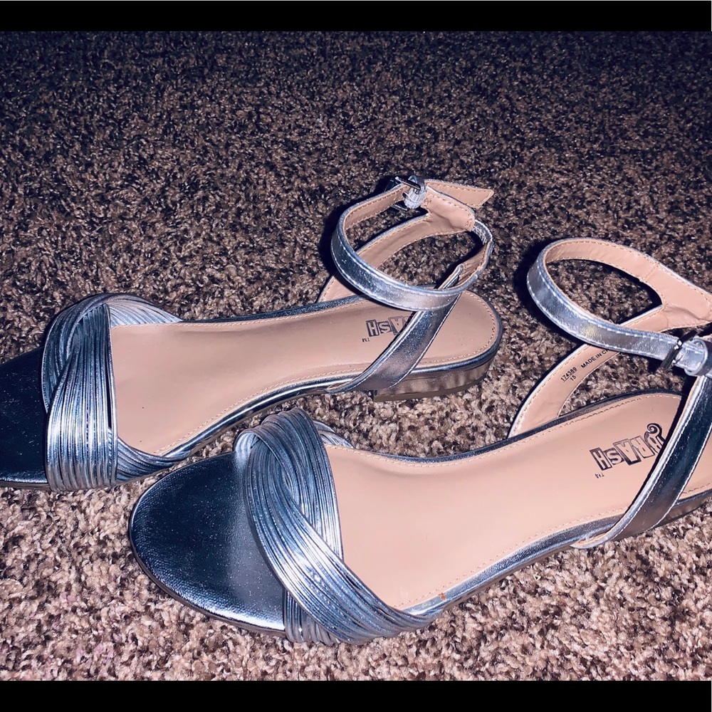 Silver sandals💖 - Picture 5 of 5